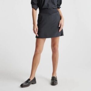 Quince Performance Tech Skort Size XS  Gray Pockets Run Hiking GORPCORE Travel